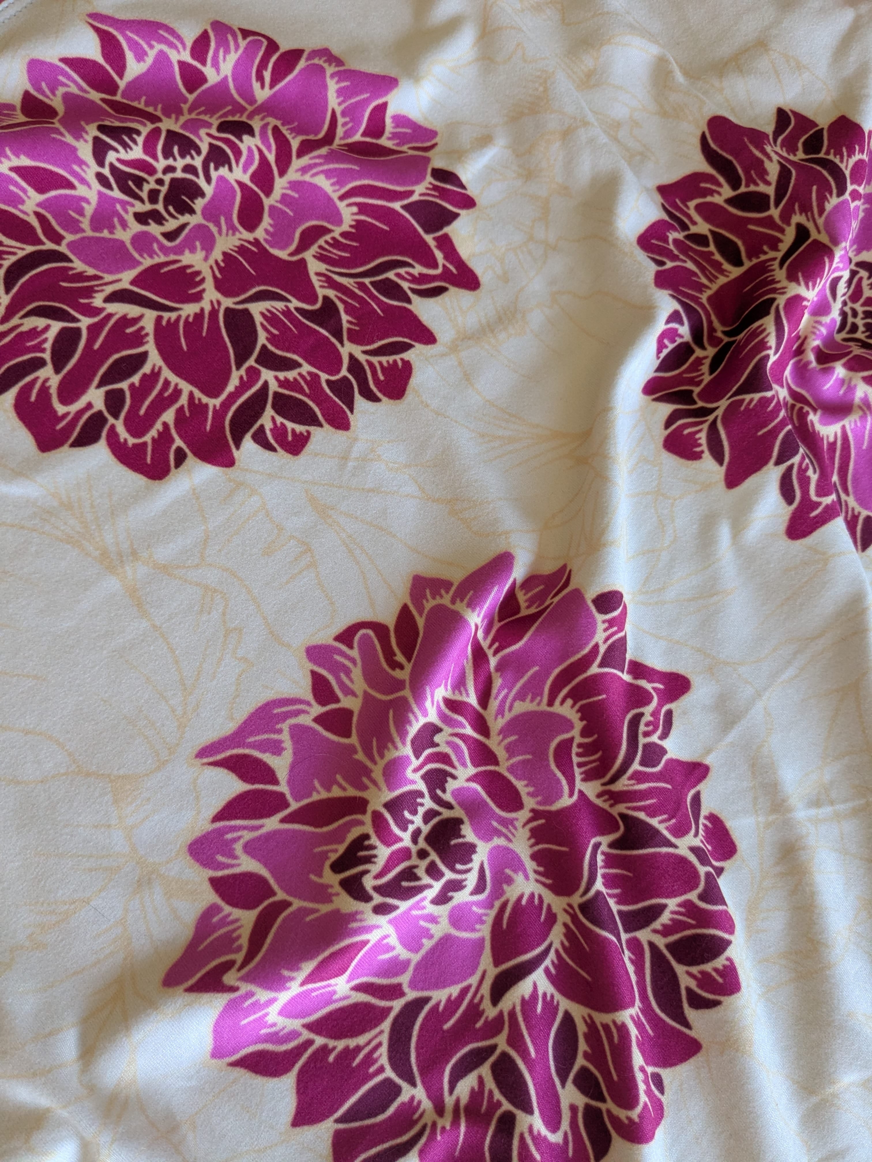 The Everyday Bloom Tee in Atelier Dahlia
